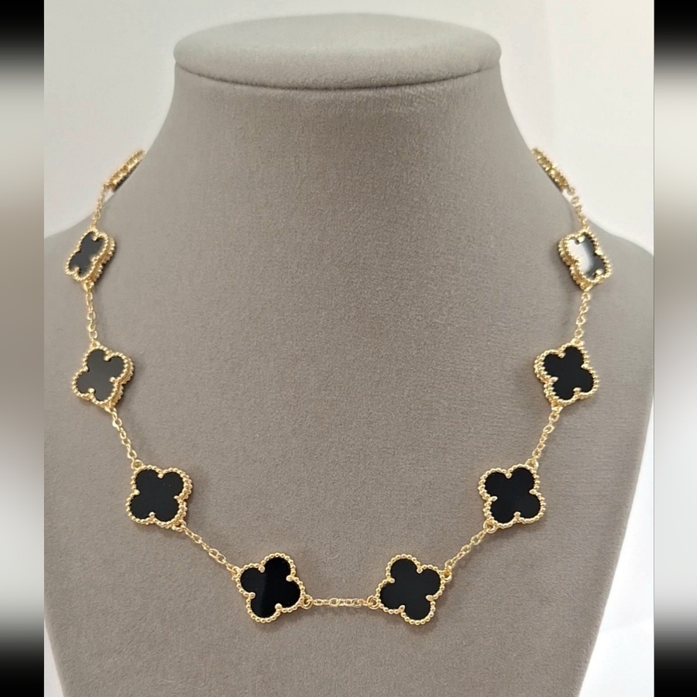 26 Inches Long Black Onyx Clovers necklace